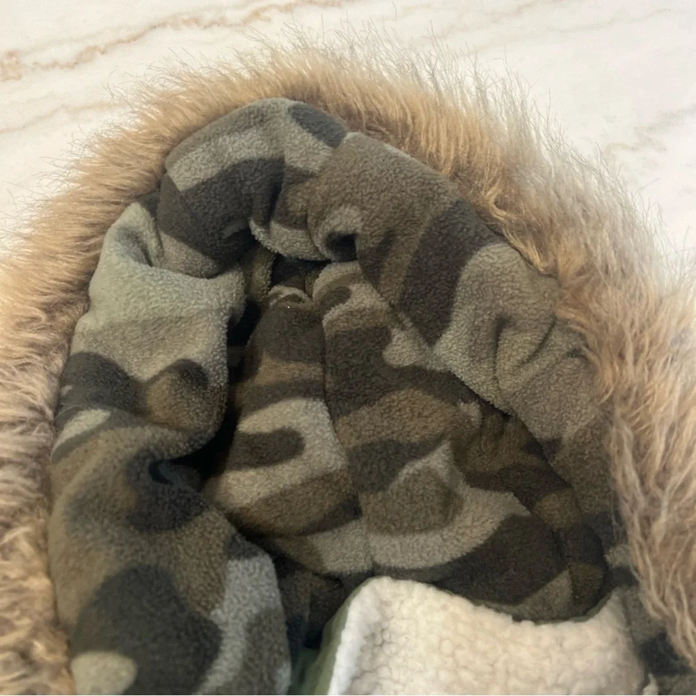 Carter’s Boys Faux Fur Hooded Parka Winter Coat Green Size M 5/6